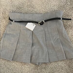 Zara Gray Pleated SKORTS with Black Belt Small NWT